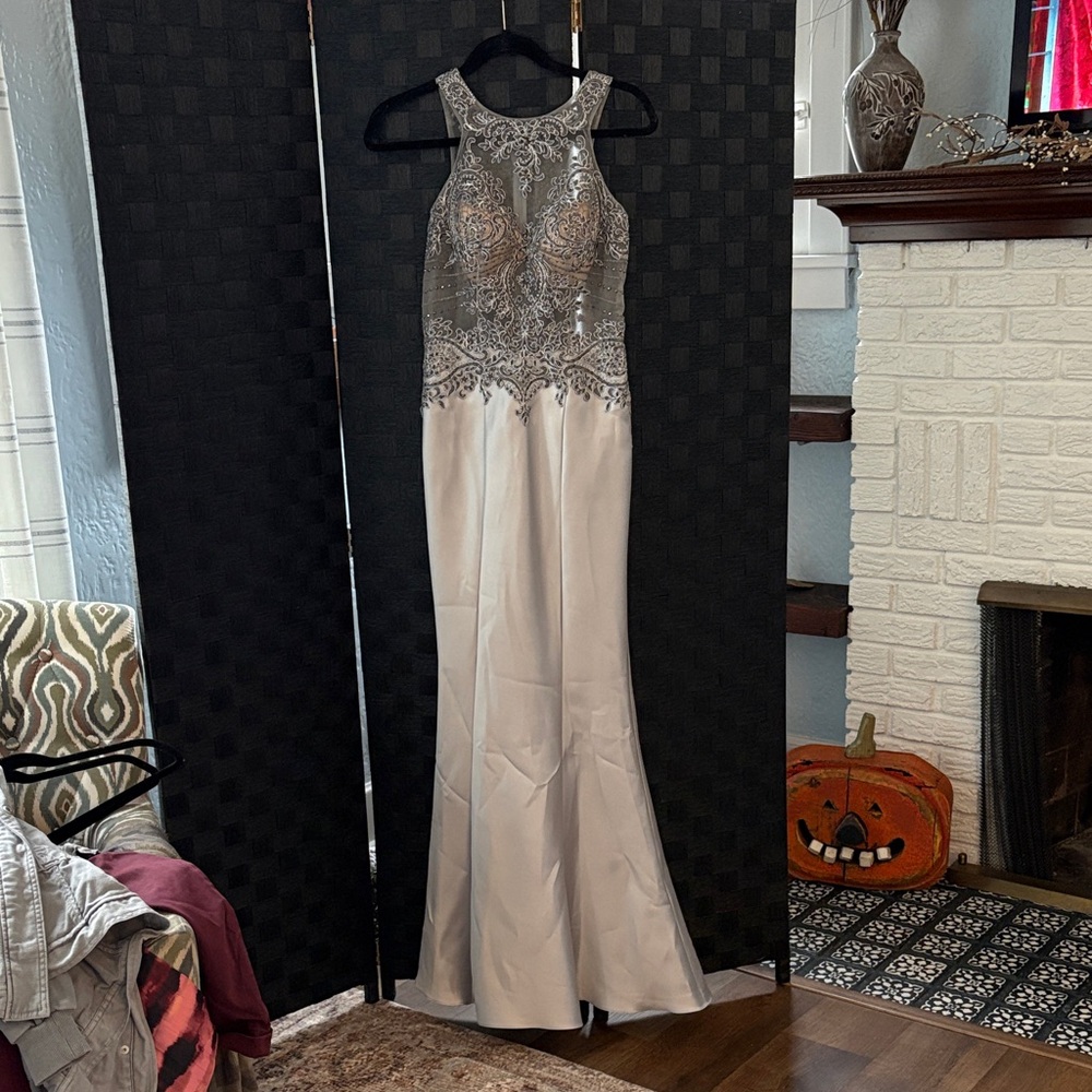 Cache Silver and White Prom Dress